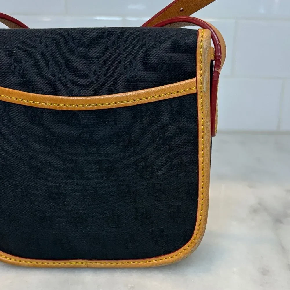 Dooney & Bourke Purse Handbag Pocketbook signature canvas mini Crossbody bag